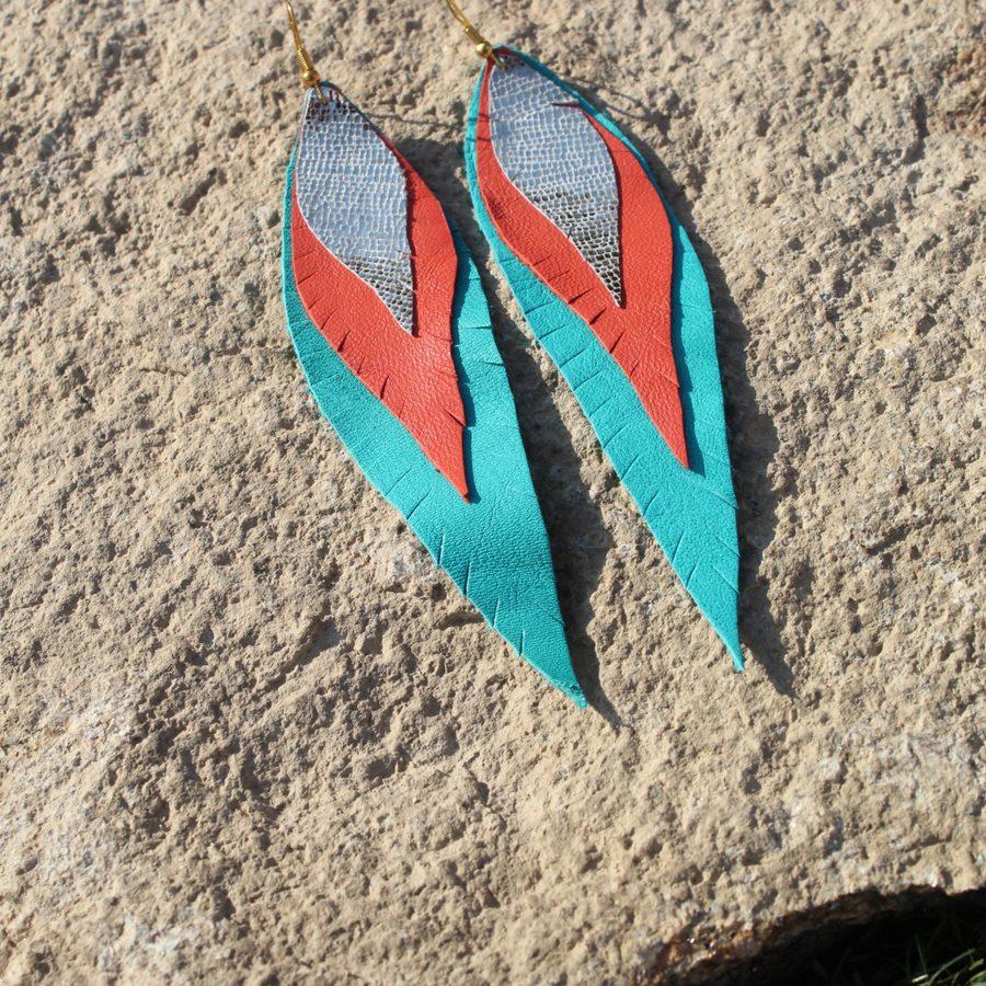 Pendientes de cuero Turquesa y Coral de Vimanca Studio
