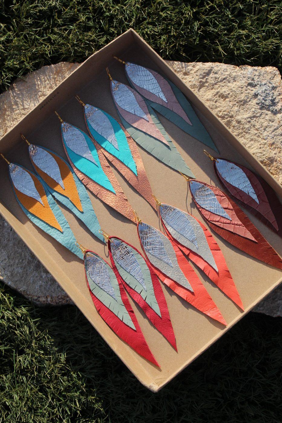 Colección de pendientes de cuero de Vimanca Studio